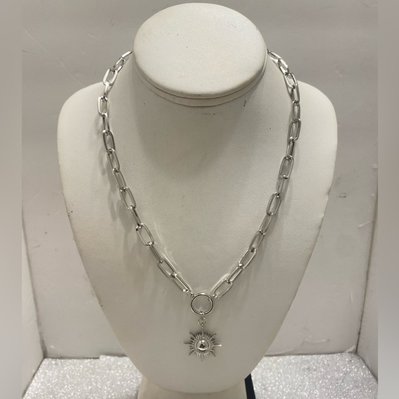 Jewelry - Gaget girl necklace